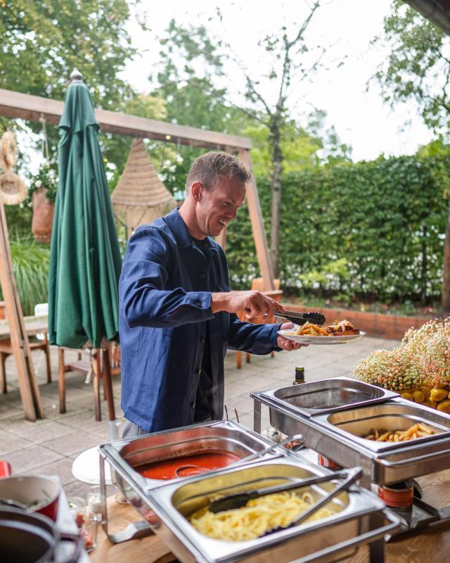 1661781556228057111.jpg 拜仁.jpg