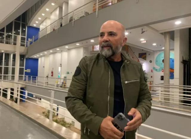 网页版登录-预判是非远离马赛，桑保利定居巴西乐享天伦