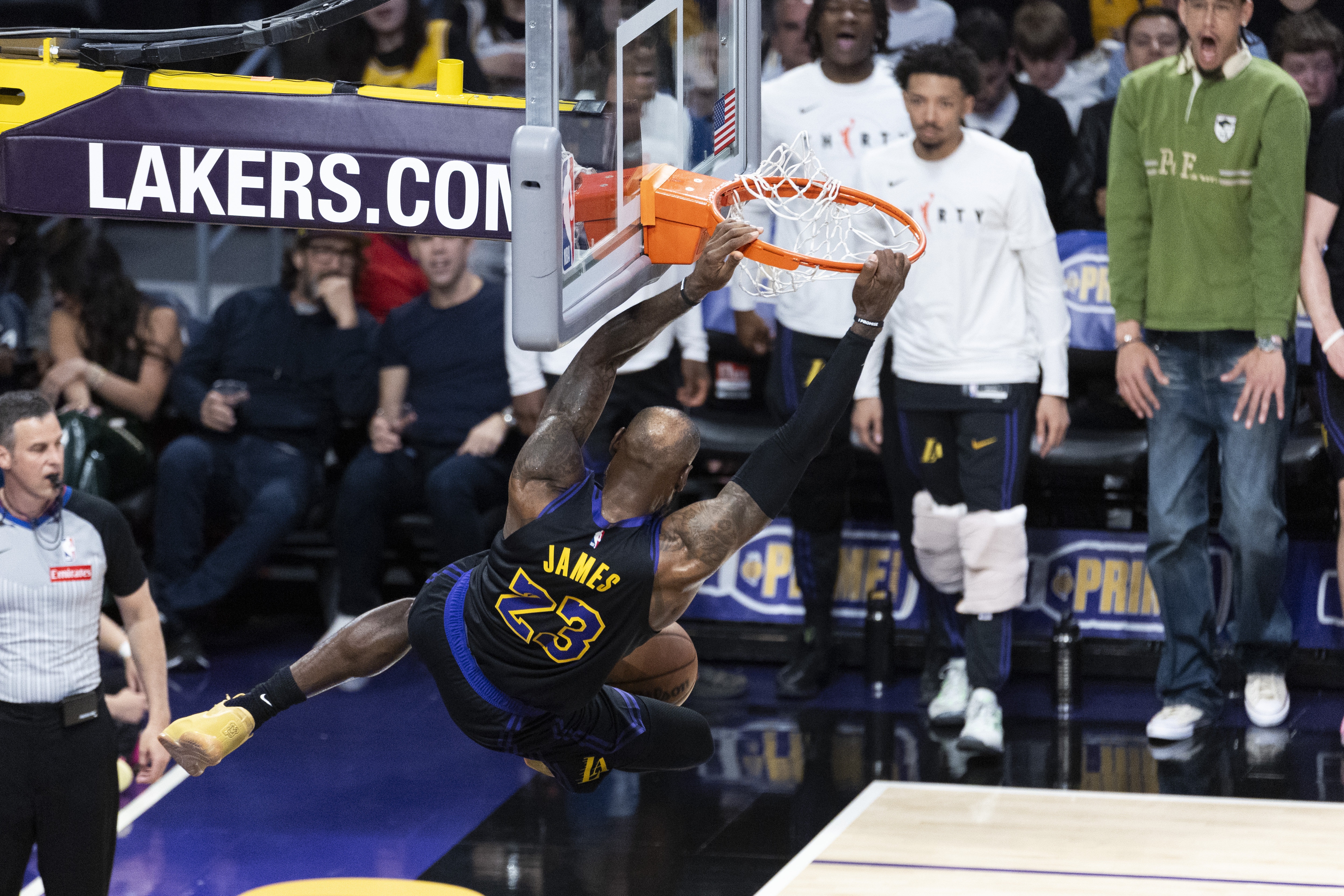 开云体育-53胜29负！詹姆斯取得湖人生涯单赛季最高胜场